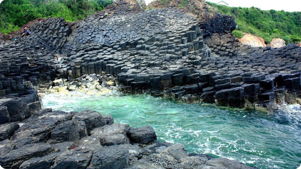 Phu Yen disc rock rapids