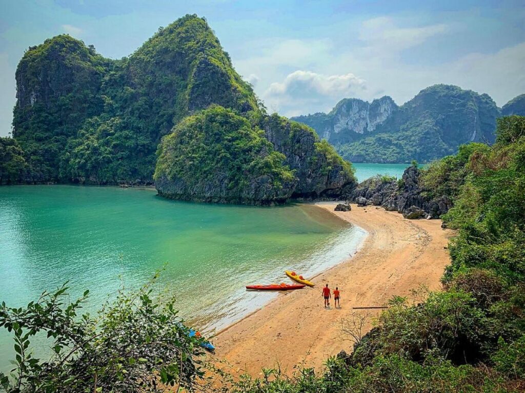 Ha Long Bay1